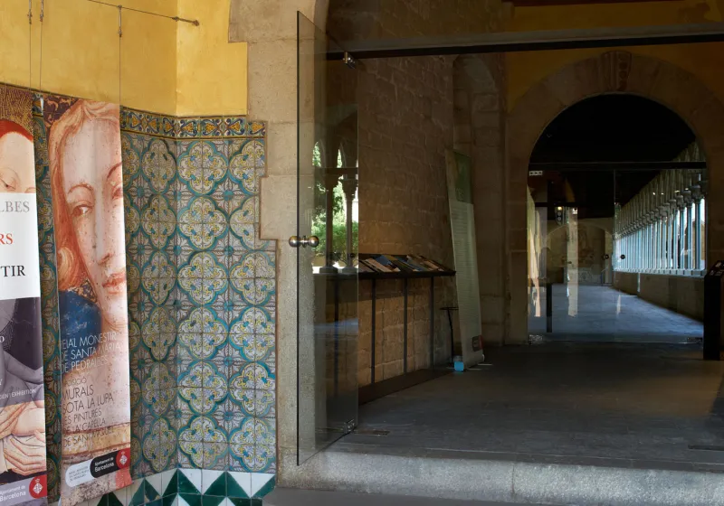 Entrada al monasterio